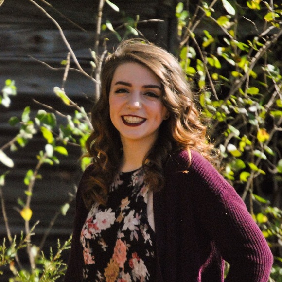 Meet your Posher, Kat - Picture 1 of 1